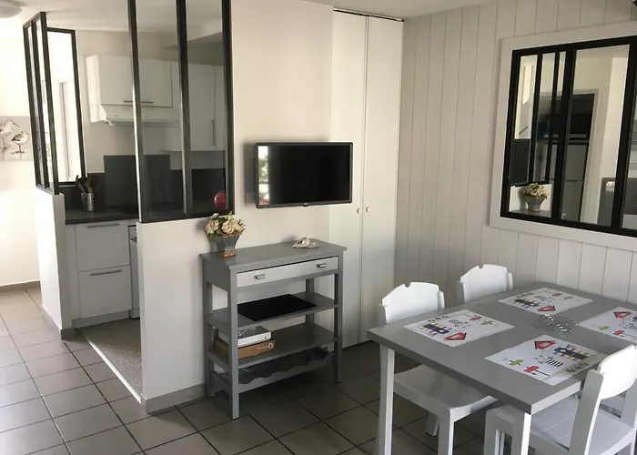 بيت للعطل Belle Maison Dans Avec Piscine مدينة لا فلوت