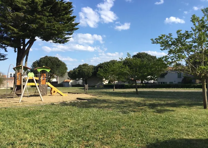 بيت للعطل Belle Maison Dans Avec Piscine مدينة لا فلوت