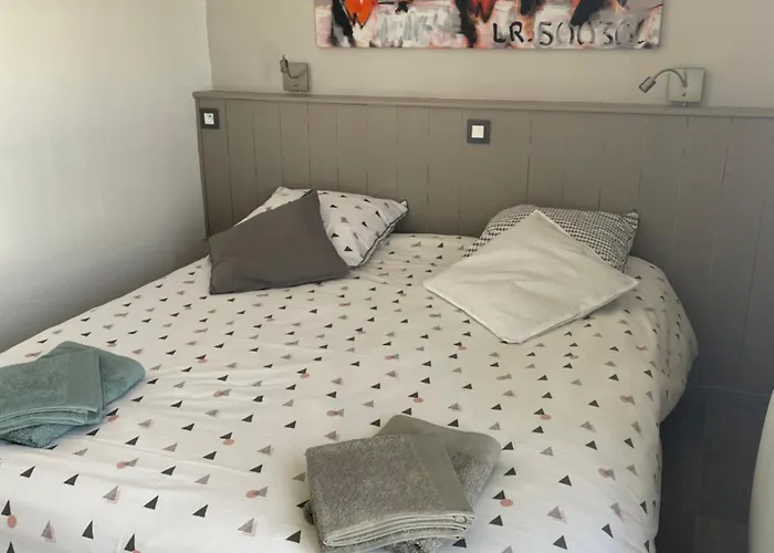 بيت للعطل Belle Maison Dans Avec Piscine *